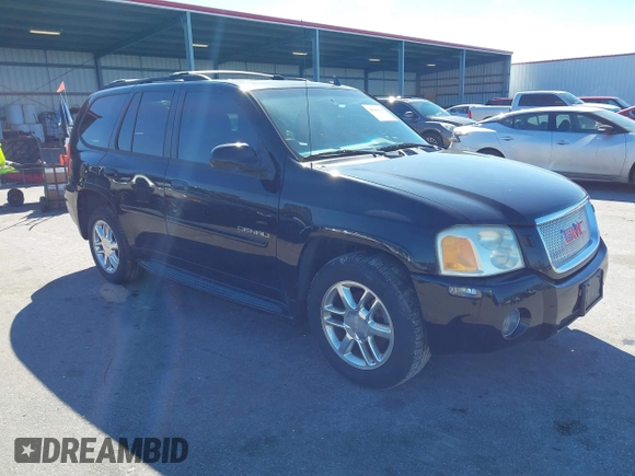 2008 GMC Envoy Denali with VIN 1GKET63M082175769, listed as a IAAI auction lot 41604135 with 136,013 mi miles. Bid and sale history available at carsss.com. Image 1.