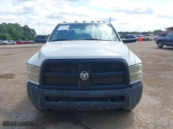 2018 Ram 2500 Tradesman with VIN 3C6UR4CJ4JG306531, listed as a IAAI auction lot 42071900 with 199,796 mi miles. Bid and sale history available at carsss.com. Image 12.