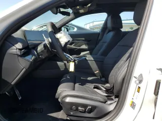 2024 BMW i5 M60 z VIN WBY43FK04RCR72042, wystawiony jako Copart lot #70827834 z przebiegiem 898 mil mil oraz Szkody całkowita. Historia ofert i sprzedaży dostępna na DreamBid. Obrazek 7.