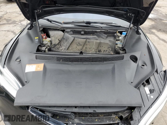 2018 Tesla Model S 75D with VIN 5YJSA1E22JF234262, listed as a Copart auction lot 57954755 with 62,375 mi miles and Salvage title. Bid and sale history available at DreamBid. Image 11.