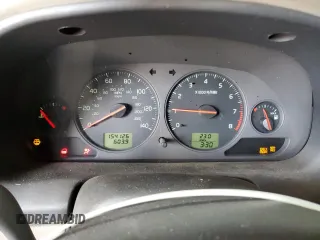 2003 Volvo V40 z VIN YV1VW27533F988646, wystawiony jako Copart lot #76371774 z przebiegiem 154 126 mil mil oraz Tytuł czysty. Historia ofert i sprzedaży dostępna na DreamBid. Obrazek 9.