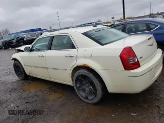 2010 Chrysler 300 Touring with VIN 2C3CK5CVXAH210862, listed as a Copart auction lot 39696094 with 164,566 mi miles and Clean Title. Bid and sale history available at carsss.com. Image 2.