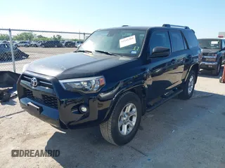2021 Toyota 4Runner SR5 with VIN JTEEU5JR7M5242390, listed as a IAAI auction lot 42241384 with 43,695 mi miles and . Bid and sale history available at DreamBid. Image 2.
