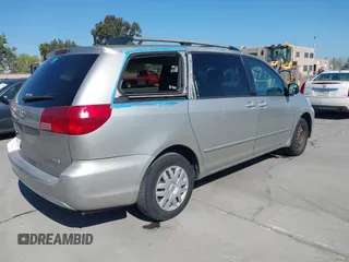 2004 Toyota Sienna CE with VIN 5TDZA23CX4S210033, listed as a IAAI auction lot 42086059 with 271,521 mi miles. Bid and sale history available at carsss.com. Image 4.