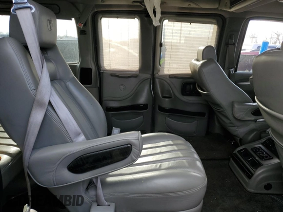 2014 GMC Savana Cargo Van Upfitter with VIN 1GDS7DC47E1140585, listed as a Copart auction lot 43128385 with 113,312 mi miles and Clean Title. Bid and sale history available at carsss.com. Image 11.