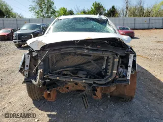 2016 GMC Yukon XL Denali with VIN 1GKS2HKJ7GR394839, listed as a Copart auction lot 52114765 with 122,308 mi miles and Salvage Title. Bid and sale history available at carsss.com. Image 5.
