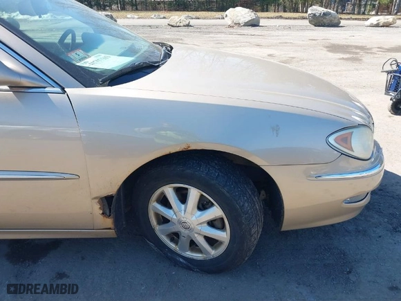 2005 Buick LaCrosse CXL with VIN 2G4WD562151309469, listed as a IAAI auction lot 41797513 with NaN miles. Bid and sale history available at carsss.com. Image 13.