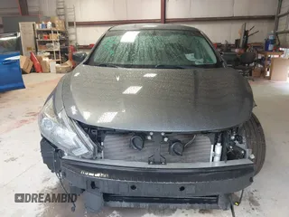 2018 Nissan Altima SR with VIN 1N4AL3AP1JC175694, listed as a IAAI auction lot 42006589 with 89,386 mi miles and . Bid and sale history available at carsss.com. Image 12.
