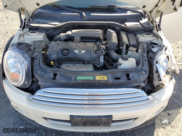 2011 MINI Cooper Hardtop with VIN WMWSU3C55BT182427, listed as a Copart auction lot 53084385 with 144,737 mi miles and Salvage Title. Bid and sale history available at carsss.com. Image 11.