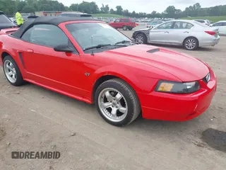 2000 Ford Mustang GT с VIN 1FAFP45X1YF260389, выставлен на аукционе IAAI как лот 42210981 с пробегом 109 399 миль миль и . История ставок и продаж доступна на DreamBid. Изображение 1.
