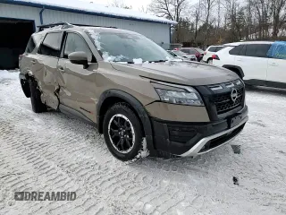 2023 Nissan Pathfinder SV z VIN 5N1DR3BD8PC212514, wystawiony jako Copart lot #44709455 z przebiegiem 49 497 mil mil oraz Szkoda całkowita • Salvage title. Historia ofert i sprzedaży dostępna na DreamBid. Obrazek 14.