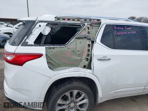 2019 Chevrolet Traverse Premier with VIN 1GNERKKW3KJ165652, listed as a IAAI auction lot 41547941 with 84,713 mi miles. Bid and sale history available at carsss.com. Image 6.