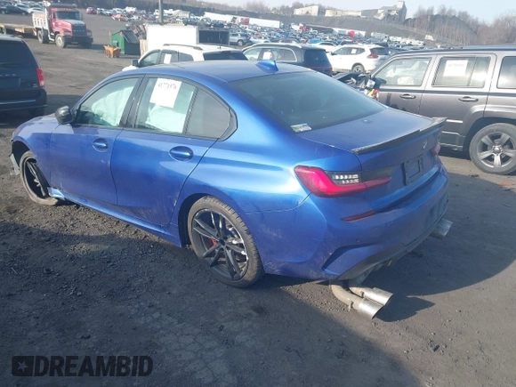 2021 BMW 3 Series M340i xDrive with VIN 3MW5U9J08M8B91253, listed as a IAAI auction lot 41771376 with 88,978 mi miles. Bid and sale history available at carsss.com. Image 3.