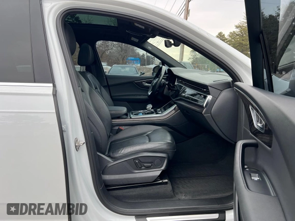 2021 Audi Q7 Premium with VIN WA1AJAF78MD025412, listed as a Copart auction lot 48007545 with 86,429 mi miles and Clean Title. Bid and sale history available at carsss.com. Image 5.