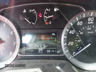 2015 Nissan Sentra SV z VIN 3N1AB7AP3FL664696, wystawiony jako IAAI lot #42413860 z przebiegiem 98 141 mil mil oraz . Historia ofert i sprzedaży dostępna na DreamBid. Obrazek 7.