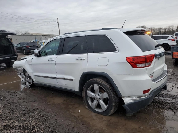 2013 Jeep Grand Cherokee Limited with VIN 1C4RJFBT4DC596751, listed as a Copart auction lot 85324604 with 141,967 mi miles and Salvage Title. Bid and sale history available at carsss.com. Image 2.