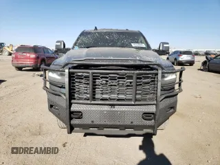 2024 Ram 2500 Laramie z VIN 3C6UR5NL9RG215545, wystawiony jako Copart lot #42339095 z przebiegiem 28 304 mil mil oraz Szkoda całkowita • Salvage title. Historia ofert i sprzedaży dostępna na DreamBid. Obrazek 5.
