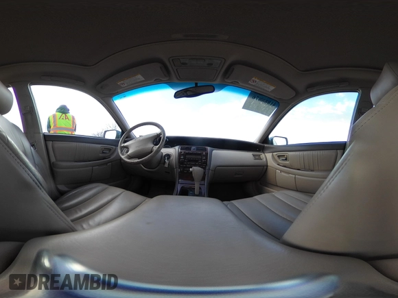 2001 Toyota Avalon XL with VIN 4T1BF28B91U135041, listed as a IAAI auction lot 41888876 with 135,808 mi miles and . Bid and sale history available at DreamBid. Image 18.