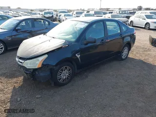 2008 Ford Focus SE with VIN 1FAHP35N18W135667, listed as a IAAI auction lot 41411076 with NaN miles. Bid and sale history available at carsss.com. Image 18.