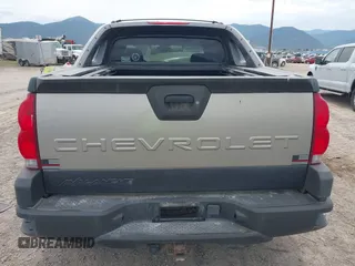 2005 Chevrolet Avalanche LS with VIN 3GNEK12TX5G247758, listed as a IAAI auction lot 42433210 with 183,046 mi miles and . Bid and sale history available at DreamBid. Image 17.