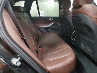2019 BMW X5 xDrive40i z VIN 5UXCR6C57KLK88824, wystawiony jako Copart lot #47605315 z przebiegiem 154 364 mil mil oraz Szkoda całkowita • Salvage title. Historia ofert i sprzedaży dostępna na DreamBid. Obrazek 11.