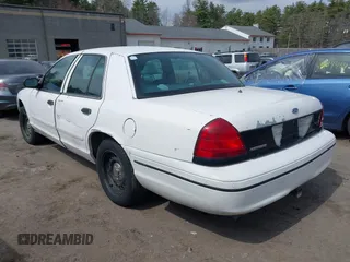 2000 Ford Crown Victoria Police Interceptor z VIN 2FAFP71W6YX169248, wystawiony jako IAAI lot #41974053 z przebiegiem 230 658 mil mil oraz . Historia ofert i sprzedaży dostępna na DreamBid. Obrazek 3.