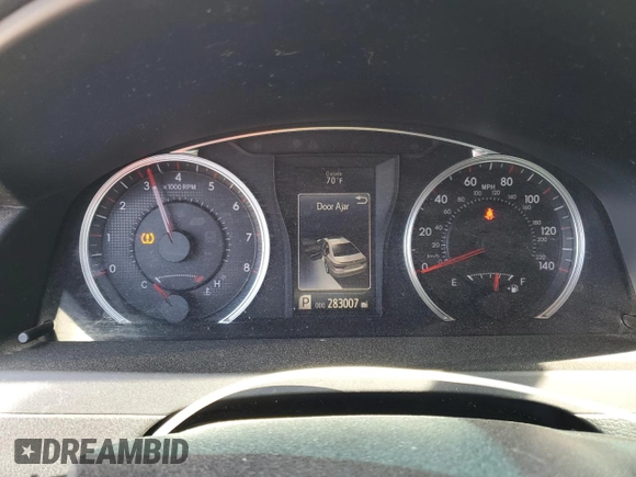 2015 Toyota Camry XLE with VIN 4T1BF1FK0FU016458, listed as a Copart auction lot 50034045 with 283,007 mi miles and Salvage Title. Bid and sale history available at carsss.com. Image 9.