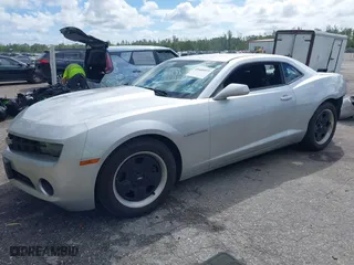 2012 Chevrolet Camaro 2LS with VIN 2G1FA1E32C9157807, listed as a IAAI auction lot 41667947 with 94,890 mi miles. Bid and sale history available at carsss.com. Image 2.