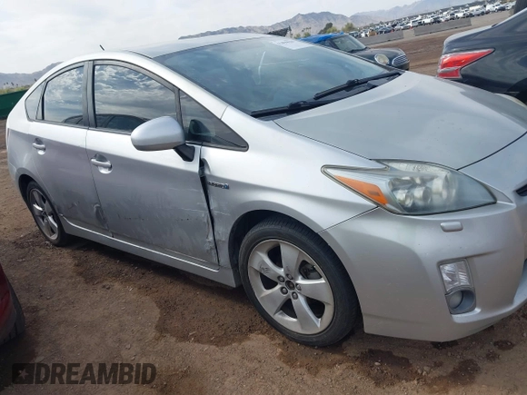 2010 Toyota Prius II with VIN JTDKN3DU3A0035772, listed as a IAAI auction lot 41890969 with 198,914 mi miles. Bid and sale history available at carsss.com. Image 6.