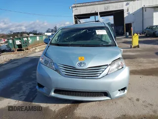 2017 Toyota Sienna LE Auto Access Seat с VIN 5TDKZ3DC5HS834410, выставлен на аукционе IAAI как лот 40727535 с пробегом 64 374 миль миль и . История ставок и продаж доступна на DreamBid. Изображение 12.