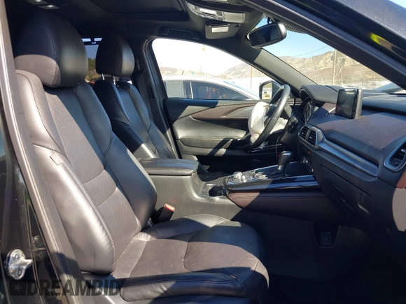 2018 Mazda CX-9 Grand Touring z VIN JM3TCADY8J0221221, wystawiony jako IAAI lot #41644721 z przebiegiem 41 510 mil mil oraz . Historia ofert i sprzedaży dostępna na DreamBid. Obrazek 5.