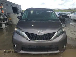 2012 Toyota Sienna SE with VIN 5TDXK3DCXCS229804, listed as a Copart auction lot 45532935 with 338,587 mi miles and Clean Title. Bid and sale history available at carsss.com. Image 5.