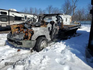 2017 Ford F-550 XL with VIN 1FDUF5GT9HDA05419, listed as a Copart auction lot 45329675 with Not Provided miles and Salvage Title. Bid and sale history available at carsss.com. Image 1.
