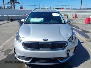 2018 Kia Niro LX with VIN KNDCB3LC9J5157481, listed as a IAAI auction lot 41682191 with 92,578 mi miles. Bid and sale history available at carsss.com. Image 12.