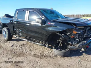 2022 Chevrolet Silverado 1500 Custom Trail Boss with VIN 3GCUDCET3NG657260, listed as a IAAI auction lot 40961987 with 51,631 mi miles and . Bid and sale history available at DreamBid. Image 6.
