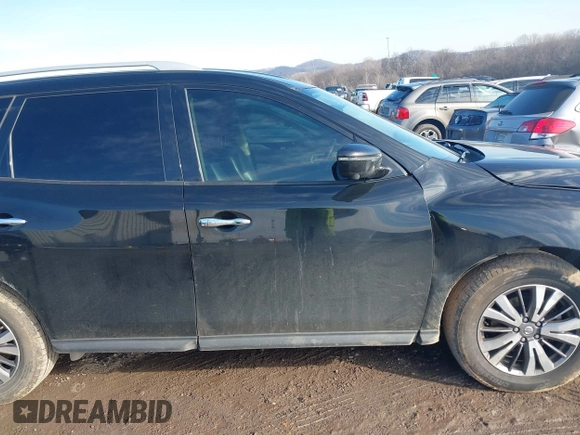 2019 Nissan Pathfinder S z VIN 5N1DR2MMXKC625986, wystawiony jako IAAI lot #41265272 z przebiegiem 124 351 mil mil oraz . Historia ofert i sprzedaży dostępna na DreamBid. Obrazek 13.