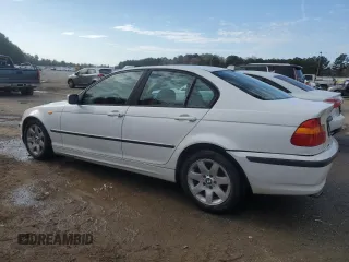 2004 BMW 3 Series 325i with VIN WBAET37454NJ81111, listed as a Copart auction lot 86081874 with 245,429 mi miles and Salvage Title. Bid and sale history available at carsss.com. Image 2.