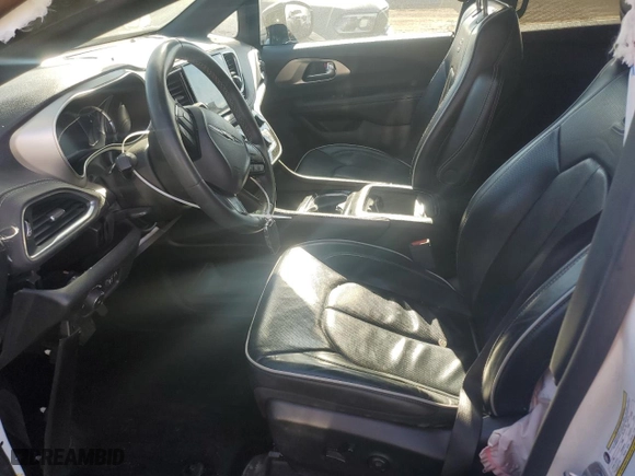 2023 Chrysler Pacifica Hybrid Limited with VIN 2C4RC1S76PR542931, listed as a Copart auction lot 42998415 with 50,626 mi miles and Salvage Title. Bid and sale history available at carsss.com. Image 7.