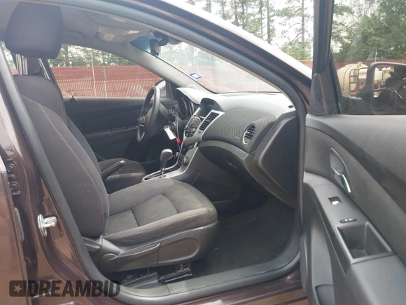 2015 Chevrolet Cruze LT with VIN 1G1PC5SB2F7280076, listed as a IAAI auction lot 41962830 with 94,039 mi miles and . Bid and sale history available at DreamBid. Image 5.