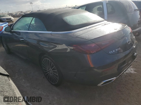 2024 Mercedes-Benz CLE 300 z VIN W1KMK4HBXRF025030, wystawiony jako Copart lot #73923934 z przebiegiem Nie podano mil oraz Nie do naprawy • Non repairable. Historia ofert i sprzedaży dostępna na DreamBid. Obrazek 2.