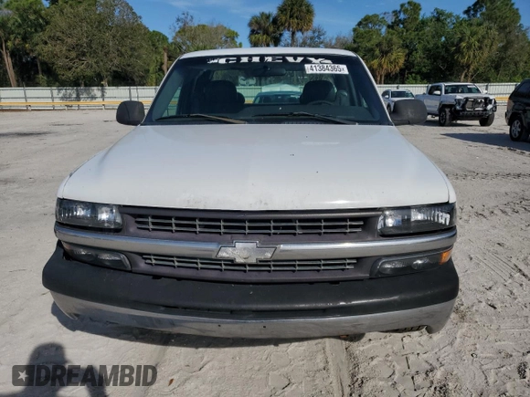 2000 Chevrolet Silverado 1500 with VIN 2GCEC19WXY1380555, listed as a Copart auction lot 41384365 with 244,927 mi miles and Clean Title. Bid and sale history available at DreamBid. Image 5.