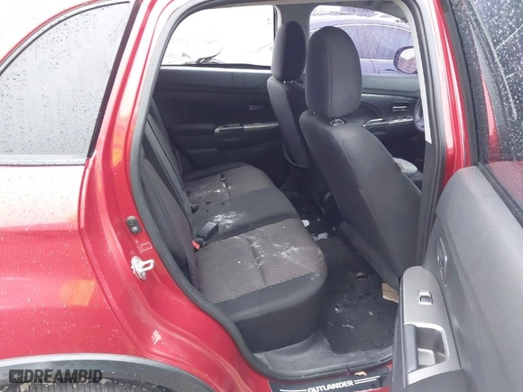 2019 Mitsubishi Outlander Sport ES 2.0 with VIN JA4AP3AU9KU005657, listed as a IAAI auction lot 41528608 with 77,058 mi miles. Bid and sale history available at carsss.com. Image 8.