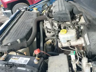 1998 Dodge 1500 z VIN 1B7HF13Z9WJ163928, wystawiony jako IAAI lot #41728098 z przebiegiem 141 085 mil mil oraz . Historia ofert i sprzedaży dostępna na DreamBid. Obrazek 19.