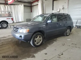2004 Toyota Highlander with VIN JTEEP21A240013936, listed as a Copart auction lot 48365465 with 220,625 mi miles and Salvage Title. Bid and sale history available at carsss.com. Image 1.