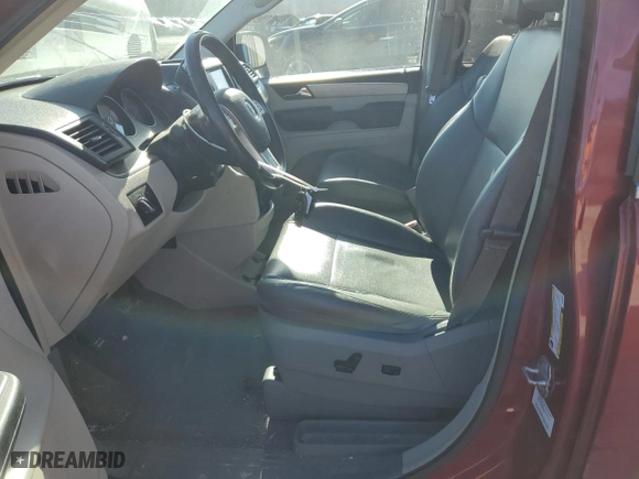 2014 Volkswagen Routan SE w/RSE & Navigation with VIN 2C4RVABG6ER134856, listed as a Copart auction lot 47116875 with 131,648 mi miles and Salvage Title. Bid and sale history available at carsss.com. Image 7.