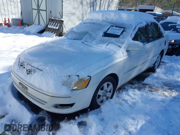 2001 Toyota Avalon XL z VIN 4T1BF28B31U159772, wystawiony jako IAAI lot #41622587 z przebiegiem 175 456 mil mil oraz . Historia ofert i sprzedaży dostępna na DreamBid. Obrazek 17.
