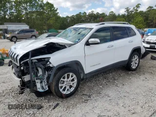 2018 Jeep Cherokee Latitude Plus with VIN 1C4PJLLXXJD524448, listed as a Copart auction lot 82211314 with 0 mi miles and Non Repairable. Bid and sale history available at carsss.com. Image 1.