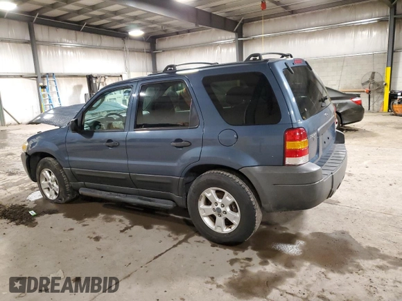 2005 Ford Escape XLT with VIN 1FMYU93145DA17072, listed as a Copart auction lot 47101705 with 202,218 mi miles and Salvage Title. Bid and sale history available at carsss.com. Image 2.