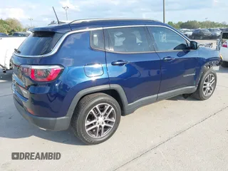 2020 Jeep Compass Latitude w/Sun/Safety Pkg with VIN 3C4NJCBB1LT224727, listed as a IAAI auction lot 41683813 with 36,107 mi miles. Bid and sale history available at carsss.com. Image 4.
