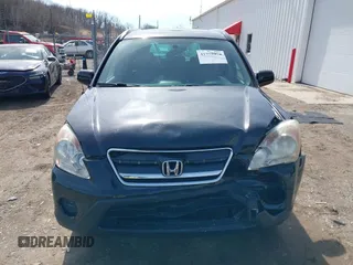 2005 Honda CR-V EX SE with VIN SHSRD78945U334461, listed as a IAAI auction lot 41775974 with 147,876 mi miles. Bid and sale history available at carsss.com. Image 12.